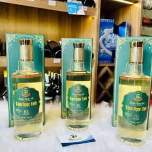 Rượu Ngọc Đế Sâm Ngọc Linh 10 Năm 28% 500ml
