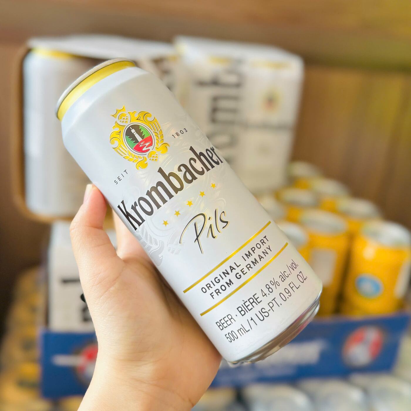 Bia Krombacher Pils 500ml Bia Krombacher Pils 500ml nhập khẩu tại TL Mart