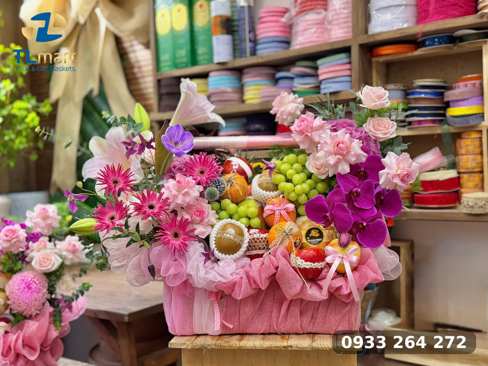 Giỏ Trái Cây Sinh Nhật Cao Cấp Tại Vũng Tàu | TL Mart giỏ trái cây sinh nhật cao cấp tại Vũng Tàu kết hoa lan hồng